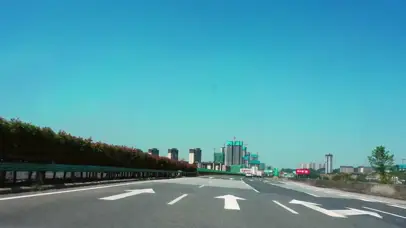 4K开车风景大楼街道