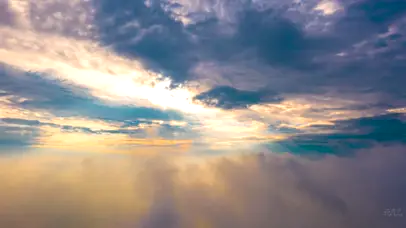 4k天空云海翻滚唯美耶稣光