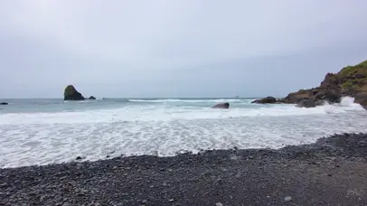 海浪沙滩