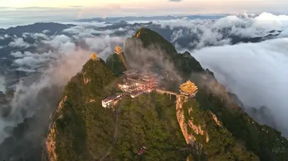 仙境云海老君山