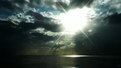 4K压迫感十足的乌云过境