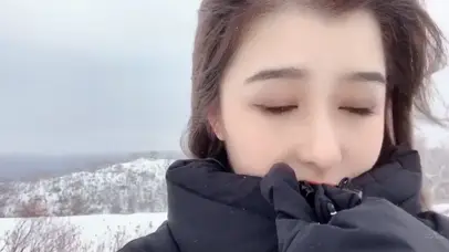 冬季可爱小姐姐