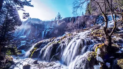 瀑布高清动态壁纸