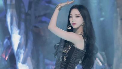 Karina柳智敏黑色背带裙3