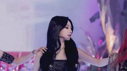 Karina柳智敏黑色背带裙1