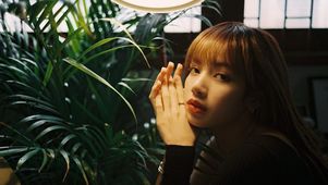 Lisa舞蹈壁纸