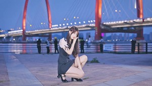 绝美夜景，猫步轻步