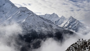 高原雪山