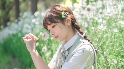 菊花田里的JK女孩