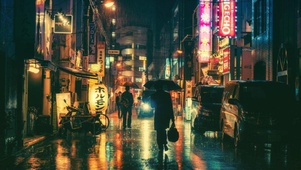 夜晚落雨的街道