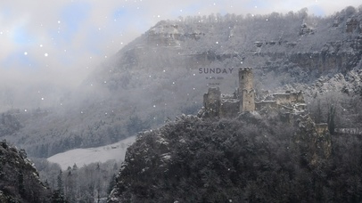唯美迷雾高山雪景