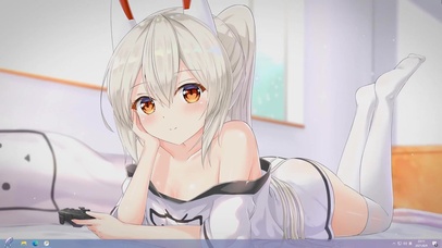 玩电玩的可爱少女