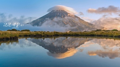 4K云雾雪山湖泊