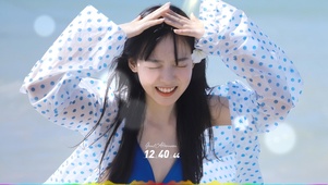 海边4K泳装美女