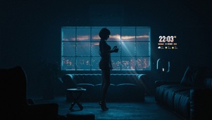 夜晚房间美女