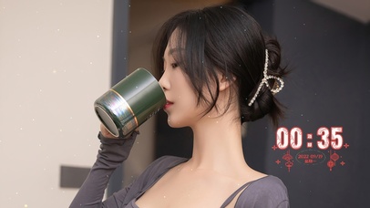 喝水的清纯美女【4K-高清】