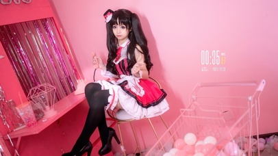 清纯双马尾女孩