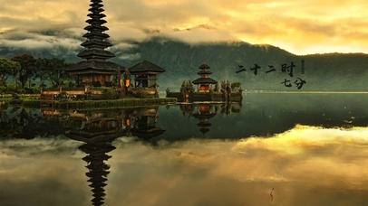 唯美夕阳湖泊古塔倒影