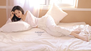 清纯居家美女