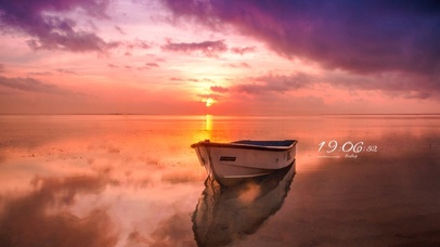 海边夕阳下的小船