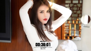 性感清纯紧身衣美女