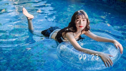 游泳池的小表妹