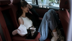 暗调治愈清纯美女