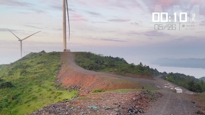 蓝天白云山顶 风车 黄昏 云海