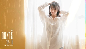 白衬衫女孩