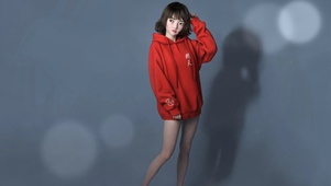 红衣女孩