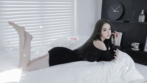 清纯长腿美女