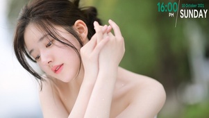 侧颜香肩美女