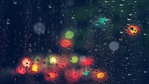 窗外的雨拍打我的心
