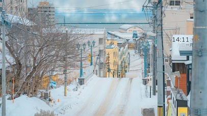 唯美治愈日系下雪天街道
