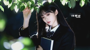 清纯甜美制服美女