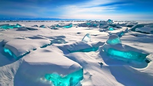 云下冰雪