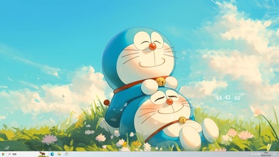 草地上的机器猫