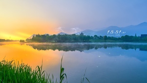 4K 日出时分的湖面风光