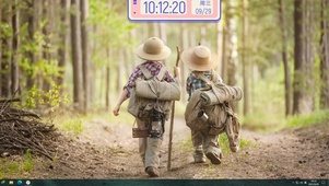 两个小男孩的森林之旅