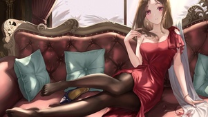红色礼裙少女