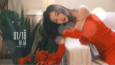 优雅的清纯红裙美女