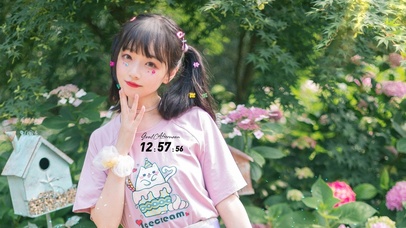 清纯双马尾学妹