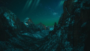 星空下的夜景