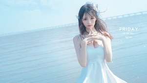 夏日海边美女