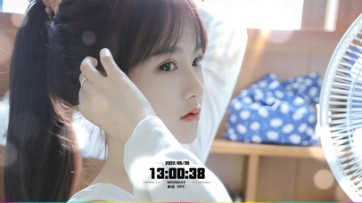 居家清纯性感美女