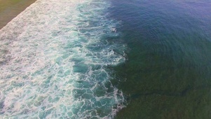 海浪涛涛