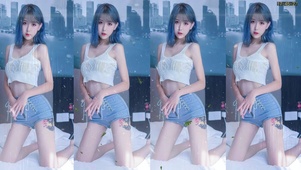 蓝发美女