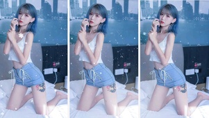 蓝发美女