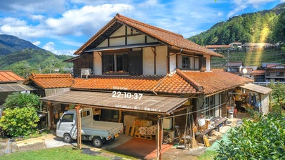 4k 治愈夏日乡村房屋风景