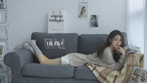性感美女沙发美女